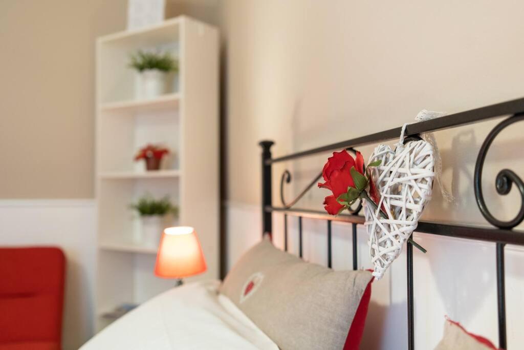 Terrazze Italiane City Center - Red Apartment Werona Zewnętrze zdjęcie